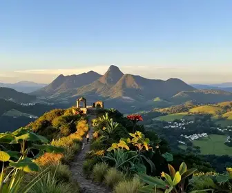 Explorando os Montes Guararapes: Belezas Naturais e História Explorando os Montes Guararapes: Belezas Naturais e História